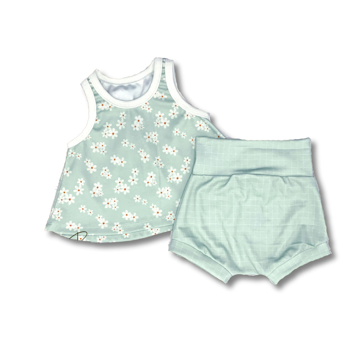 Cute daisy print tank twirl top with white daisies.  Matching short bummies.